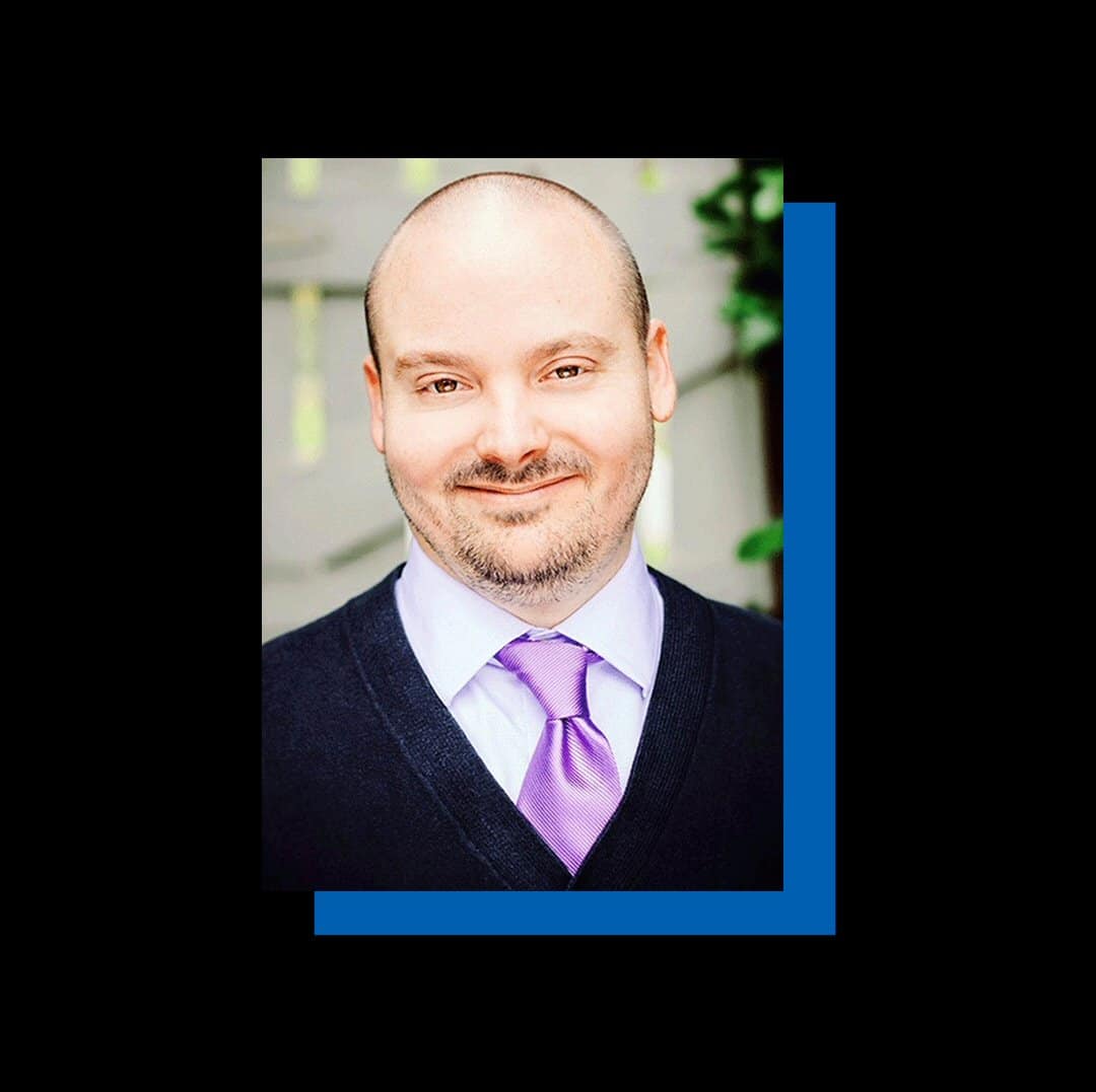 Peter Kater Playing Piano